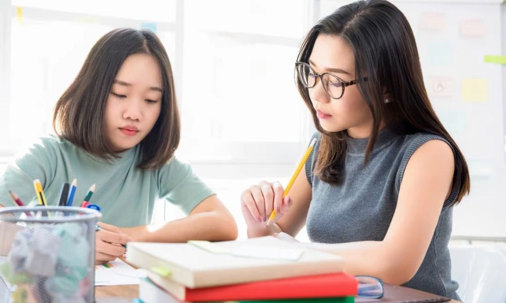 Phụ huynh nên làm gì khi nhận thấy gia sư không phù hợp